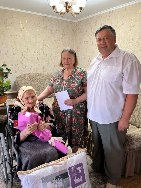 Владимир Ковальчук: Сегодня поздравил с 94-летием Анну Павловну Кучерявых — труженицу тыла, человека большой судьбы, силы и душевной стойкости