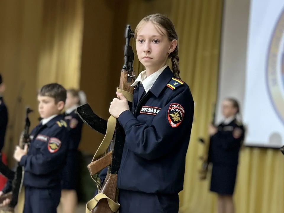 В школе №59 куряне подвели итоги программы «Кадетство: Служу России!» В школе №59 куряне подвели итоги программы «Кадетство: Служу России!»