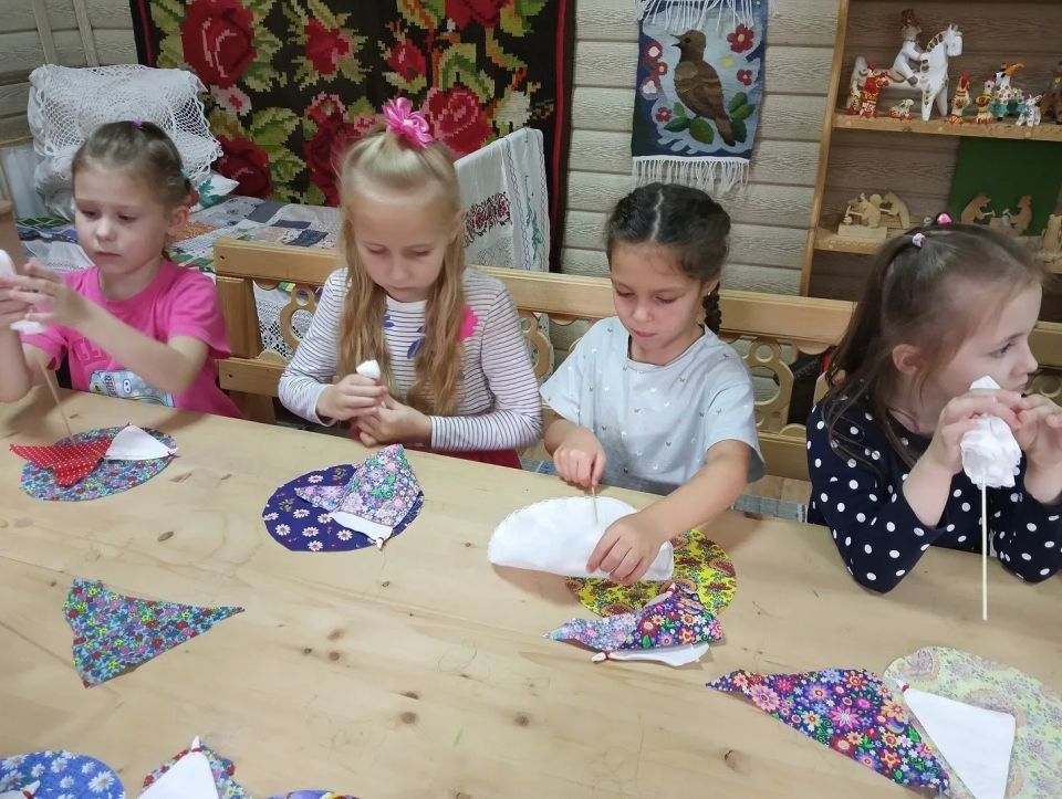 Музеи в детских садах Курска знакомят ребят с историей и народной культурой Музеи в детских садах Курска знакомят ребят с историей и народной культурой