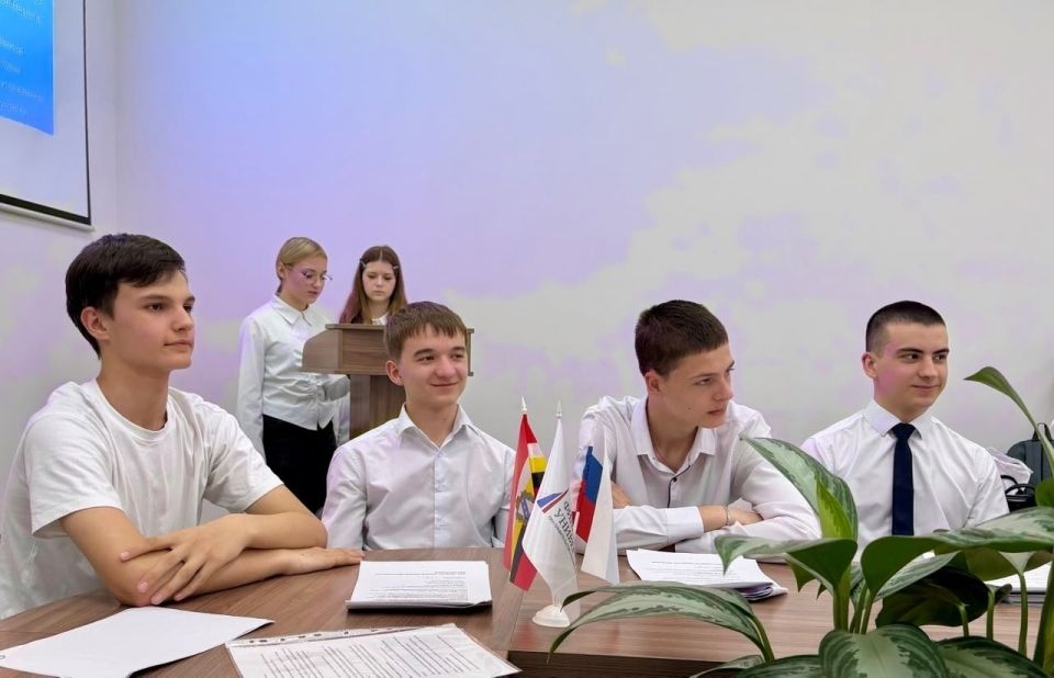 Успешное завершение прохождения программы предпринимательских классов Гончаровской школы! Успешное завершение прохождения программы предпринимательских классов Гончаровской школы!