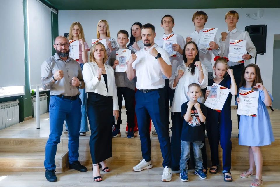 креативном пространстве «Веранда» подвели итоги года и наградили лучших спортсменов спортивной школы «Медведь» креативном пространстве «Веранда» подвели итоги года и наградили лучших спортсменов спортивной школы «Медведь»
