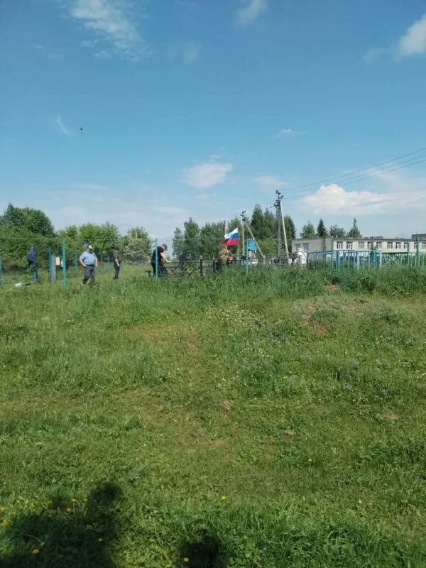 Субботник на кладбище в Новоспасском: вместе сделали важное дело! Субботник на кладбище в Новоспасском: вместе сделали важное дело!