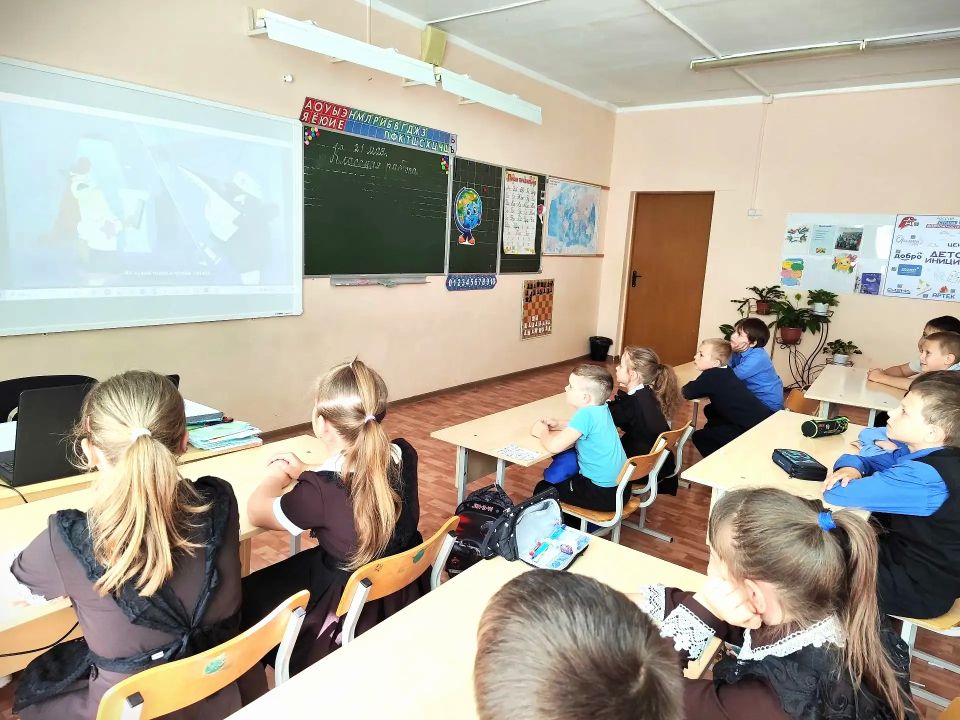 Школьники Курской области узнали о телефонном мошенничестве в рамках просветительского проекта «Цифровой ликбез» Школьники Курской области узнали о телефонном мошенничестве в рамках просветительского проекта «Цифровой ликбез»