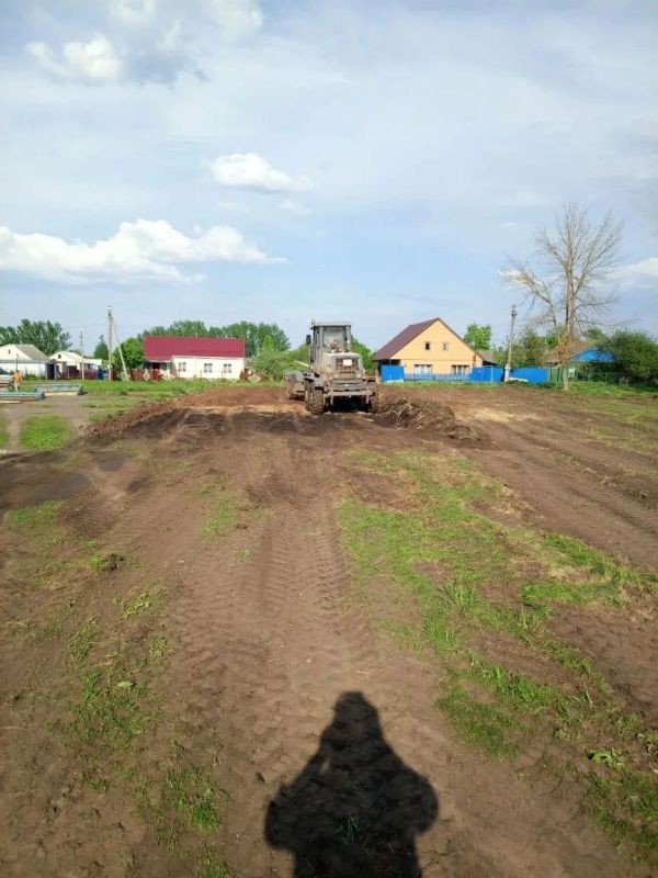 Начаты подготовительные работы для установки спортивной площадки в с.Верхний Любаж Начаты подготовительные работы для установки спортивной площадки в с.Верхний Любаж
