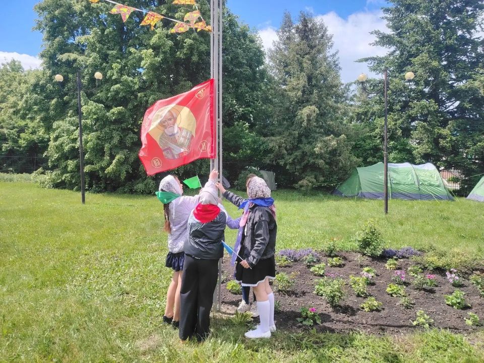 Сегодня состоялось торжественное открытие смены в детском православном лагере, организованном при Никольском кафедральном соборе с.Мантурово. Ребят ждут четыре дня, наполненных интересными встречами и мероприятиями Сегодня состоялось торжественное открытие смены в детском православном лагере, организованном при Никольском кафедральном соборе с.Мантурово. Ребят ждут четыре дня, наполненных интересными встречами и мероприятиями