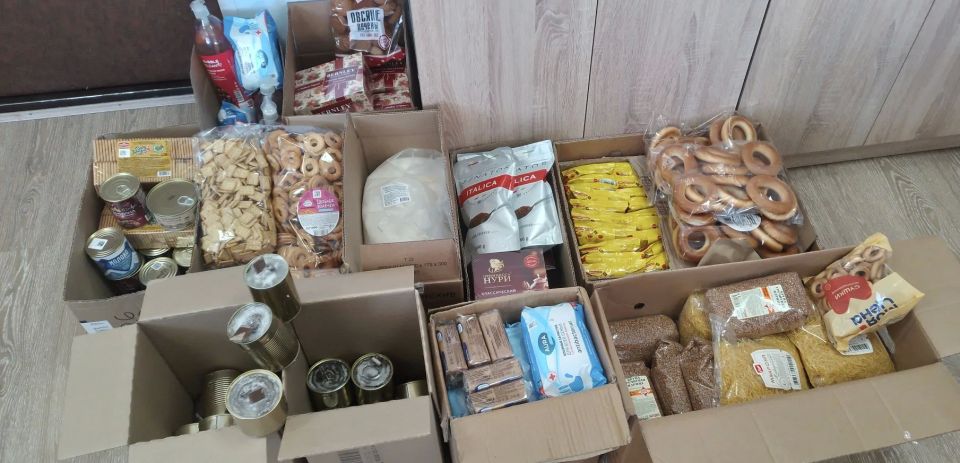 Сотрудники Брянского филиала передали гуманитарную помощь защитникам Родины Сотрудники Брянского филиала передали гуманитарную помощь защитникам Родины