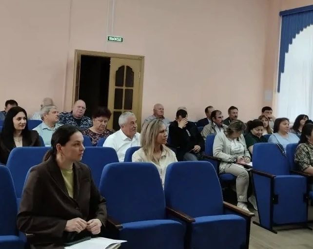 Прокуратура Горшеченского района провела межведомственный семинар по вопросам обеспечения безопасности несовершеннолетних на водоемах Прокуратура Горшеченского района провела межведомственный семинар по вопросам обеспечения безопасности несовершеннолетних на водоемах