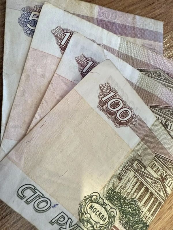С 1 июня работающие родители с двумя детьми смогут подать заявление на новую семейную выплату