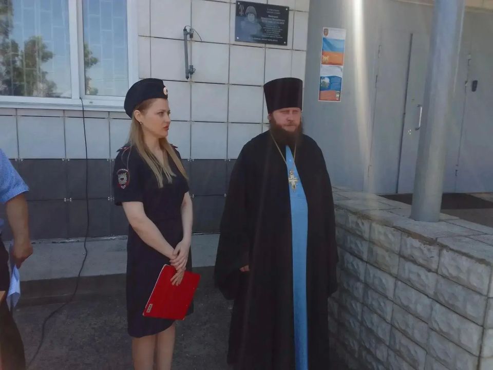 В Золотухинском районе на здании отдела полиции установлена доска памяти Владимира Маньшина В Золотухинском районе на здании отдела полиции установлена доска памяти Владимира Маньшина