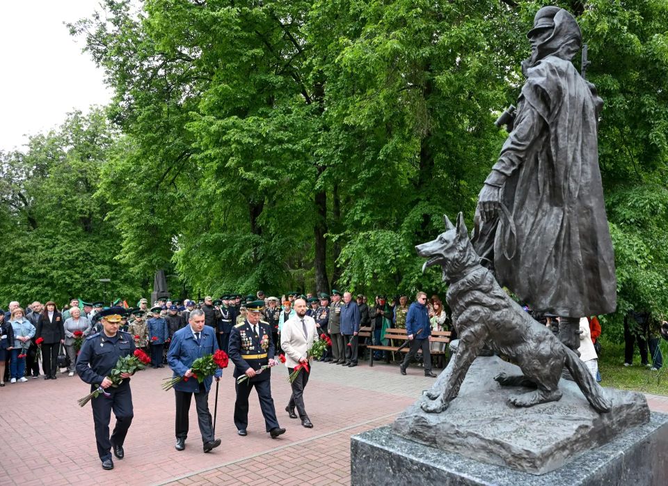 Курск вспомнил пограничников: 108 лет охраны и вековая верность долгу Курск вспомнил пограничников: 108 лет охраны и вековая верность долгу
