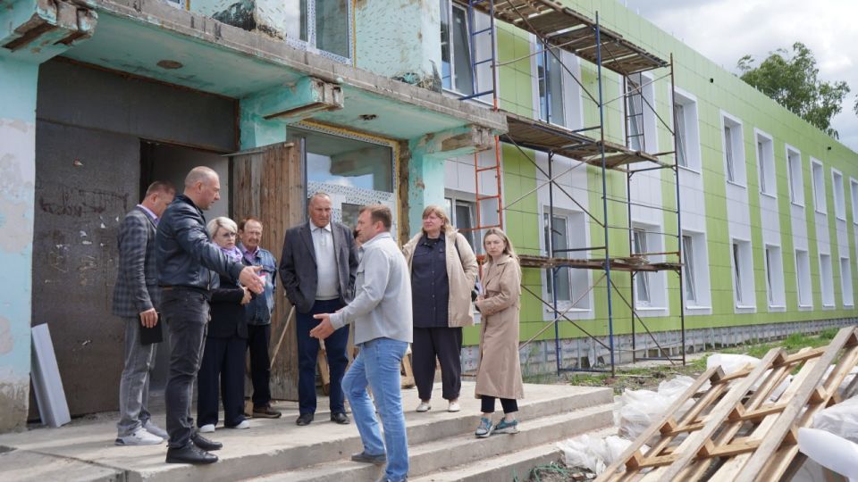 Михаил Игнатов: Вчера министр культуры Курской области Алексей Конорев прибыл в Черемисиновский район с рабочим визитом Михаил Игнатов: Вчера министр культуры Курской области Алексей Конорев прибыл в Черемисиновский район с рабочим визитом