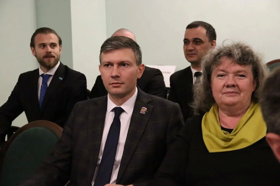 Партийцы одобрили отчет о работе за 2025 год губернатора Курской области Александра Хинштейна Партийцы одобрили отчет о работе за 2025 год губернатора Курской области Александра Хинштейна