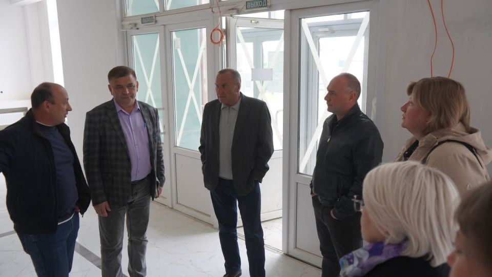 Михаил Игнатов: Вчера министр культуры Курской области Алексей Конорев прибыл в Черемисиновский район с рабочим визитом Михаил Игнатов: Вчера министр культуры Курской области Алексей Конорев прибыл в Черемисиновский район с рабочим визитом