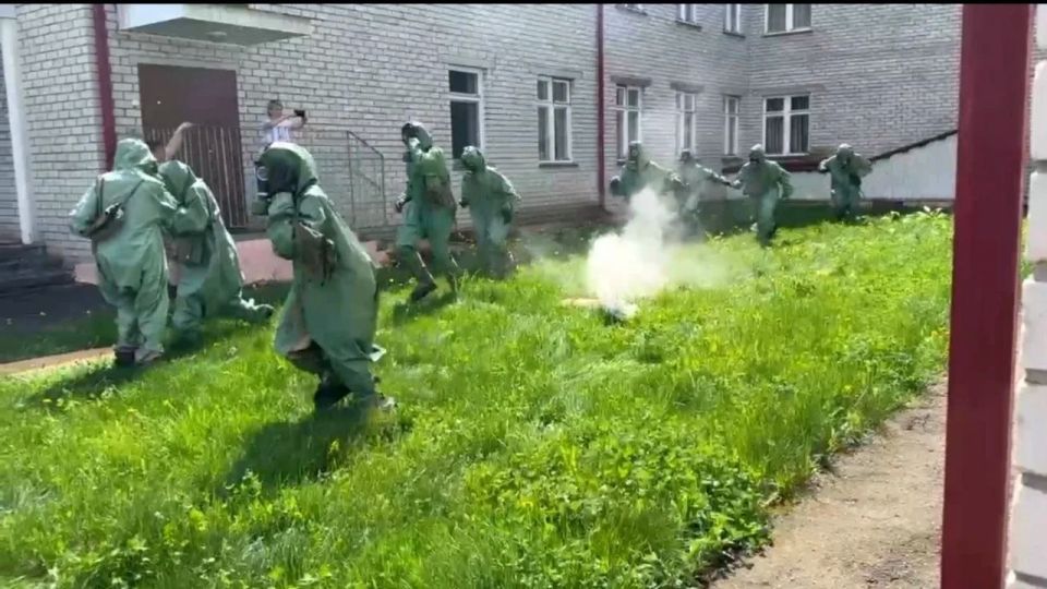 В Железногорском районе завершился региональный этап военно-патриотической игры «Зарница 2.0». Соревнования проходили на базе центра «Авангард» В Железногорском районе завершился региональный этап военно-патриотической игры «Зарница 2.0». Соревнования проходили на базе центра «Авангард»