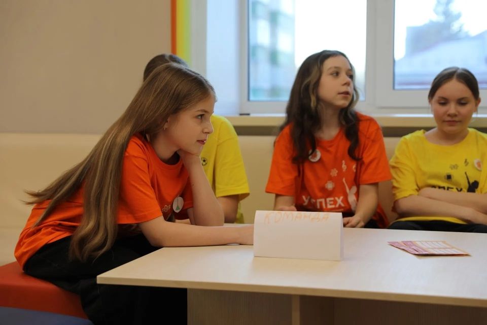 Приглашаем школьников на обучение по программам дополнительного образования Приглашаем школьников на обучение по программам дополнительного образования