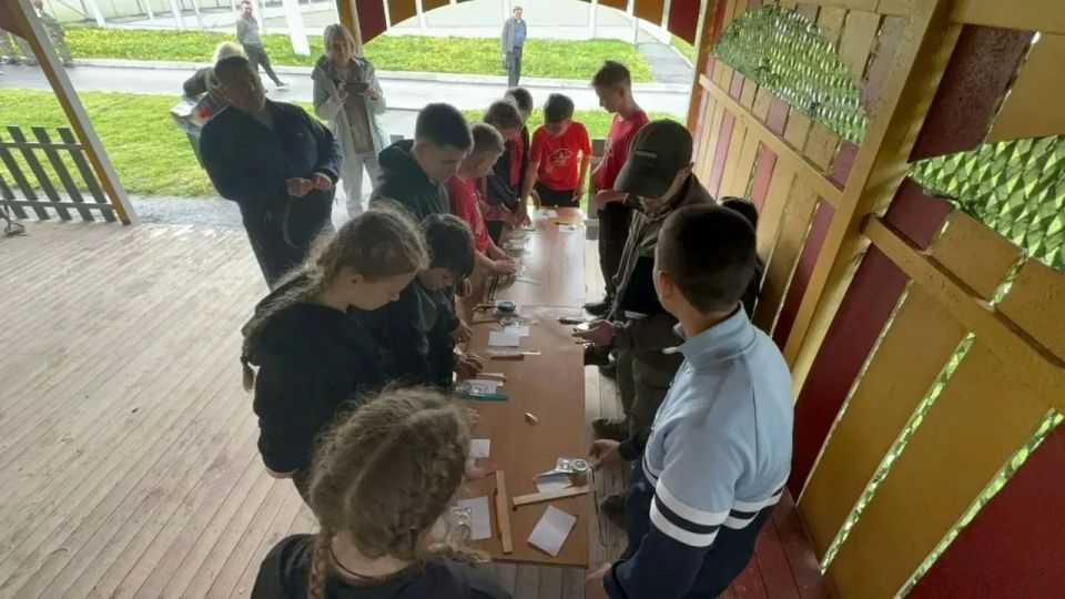 В Железногорском районе завершился региональный этап военно-патриотической игры «Зарница 2.0». Соревнования проходили на базе центра «Авангард» В Железногорском районе завершился региональный этап военно-патриотической игры «Зарница 2.0». Соревнования проходили на базе центра «Авангард»