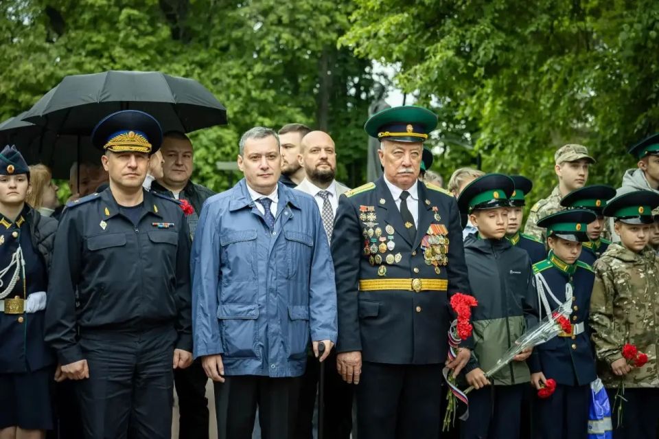 108 лет на страже рубежей. Сегодня мы отмечаем 108-ю годовщину со дня учреждения пограничной охраны 108 лет на страже рубежей. Сегодня мы отмечаем 108-ю годовщину со дня учреждения пограничной охраны