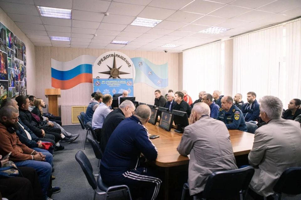 Спасателей курских пляжей готовят к купальному сезону Спасателей курских пляжей готовят к купальному сезону