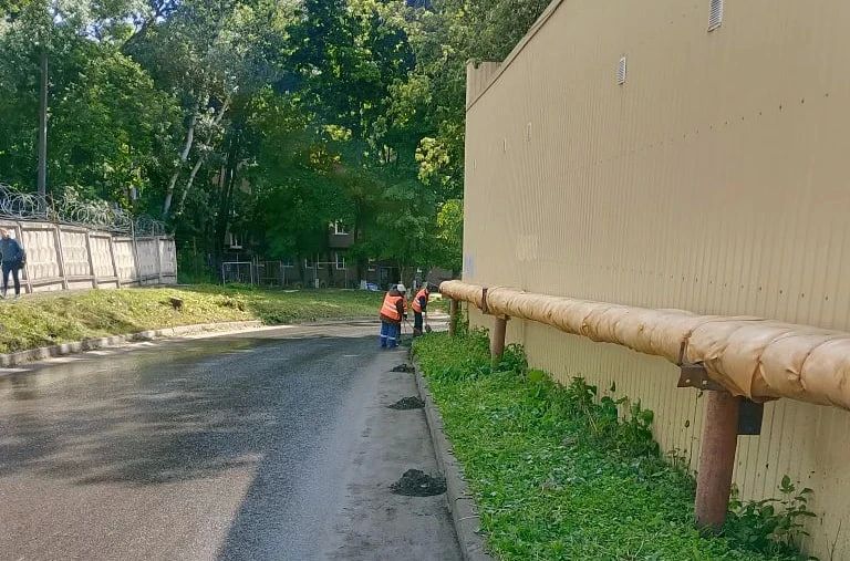В Курске дорожные службы проводят уборку города В Курске дорожные службы проводят уборку города