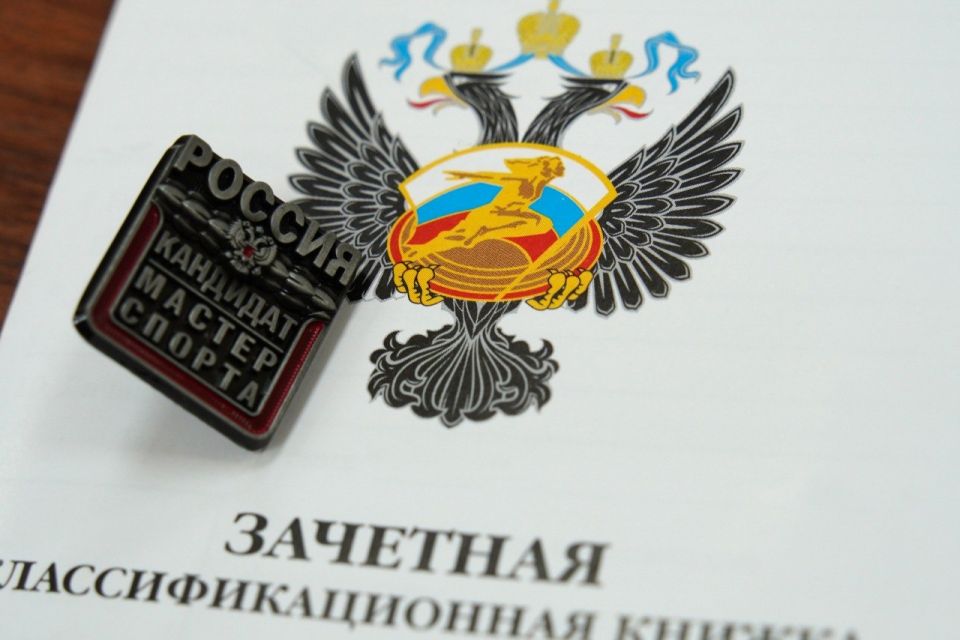 Игорь Корпунков: Поздравляем воспитанников Спортивной школы города Курчатова Антона Агапова, Захара Тимченко и их тренера Нестерову Татьяну Викторовну!
