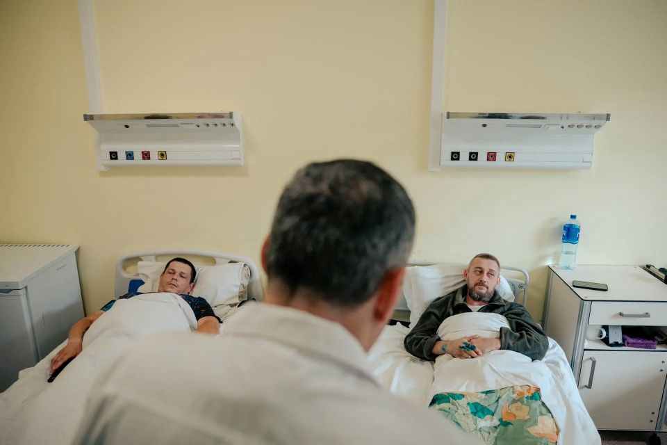Александр Хинштейн: Навестил курян, пострадавших от ВСУ в приграничье Александр Хинштейн: Навестил курян, пострадавших от ВСУ в приграничье