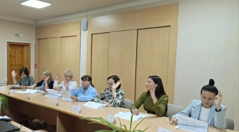 В комитете социальной защиты населения состоялось очередное заседание межведомственной комиссии, где были рассмотрены заявления курян на заключение социального контракта В комитете социальной защиты населения состоялось очередное заседание межведомственной комиссии, где были рассмотрены заявления курян на заключение социального контракта