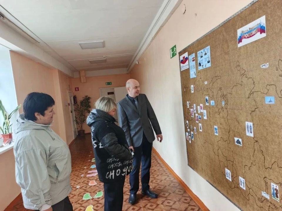 С 1 по 22 июня на базе 7 школ района организованы лагеря с дневным пребыванием для 279 школьников и лагерь труда и отдыха для 5 детей С 1 по 22 июня на базе 7 школ района организованы лагеря с дневным пребыванием для 279 школьников и лагерь труда и отдыха для 5 детей