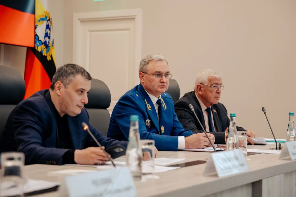Александр Хинштейн: Накануне провели заседание Координационного совета по вопросам жителей приграничья Александр Хинштейн: Накануне провели заседание Координационного совета по вопросам жителей приграничья