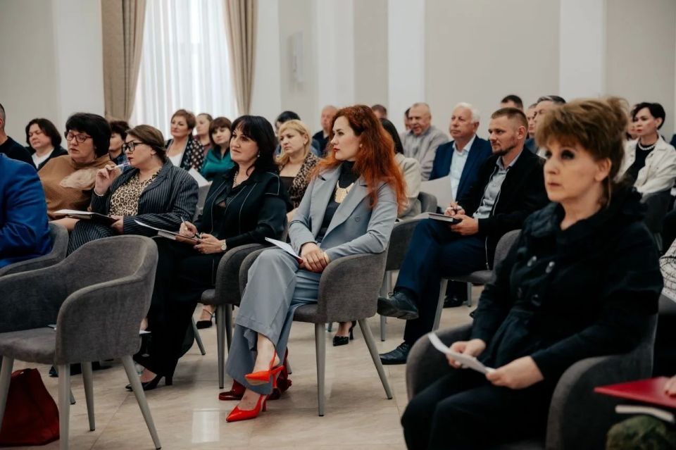 Министр социального обеспечения, материнства и детства Курской области Татьяна Сукновалова приняла участие в работе координационного совета по вопросам жителей приграничья Министр социального обеспечения, материнства и детства Курской области Татьяна Сукновалова приняла участие в работе координационного совета по вопросам жителей приграничья