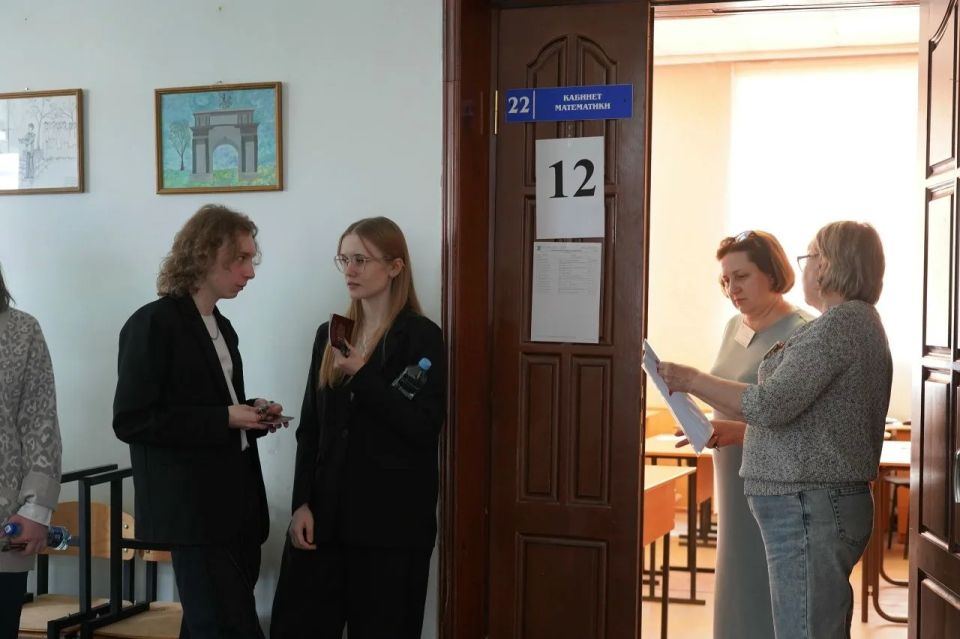 В Курске 1183 выпускника сдают ЕГЭ по истории, литературе и химии В Курске 1183 выпускника сдают ЕГЭ по истории, литературе и химии