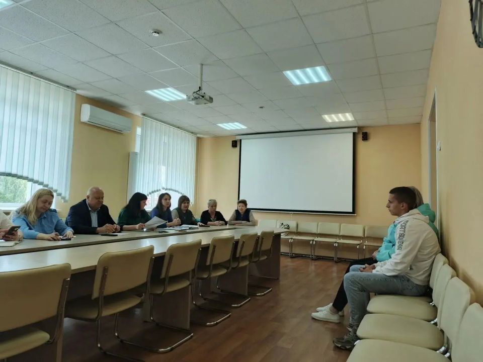 29.05.2026 года в Администрации Фатежского района Курской области состоялось заседание комиссии по делам несовершеннолетних и защите их прав с участием представителей прокуратуры, ОГИБДД МО МВД России «Фатежский», в ходе...