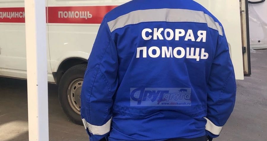 Мужчина подорвался на мине во дворе дома в Курской области