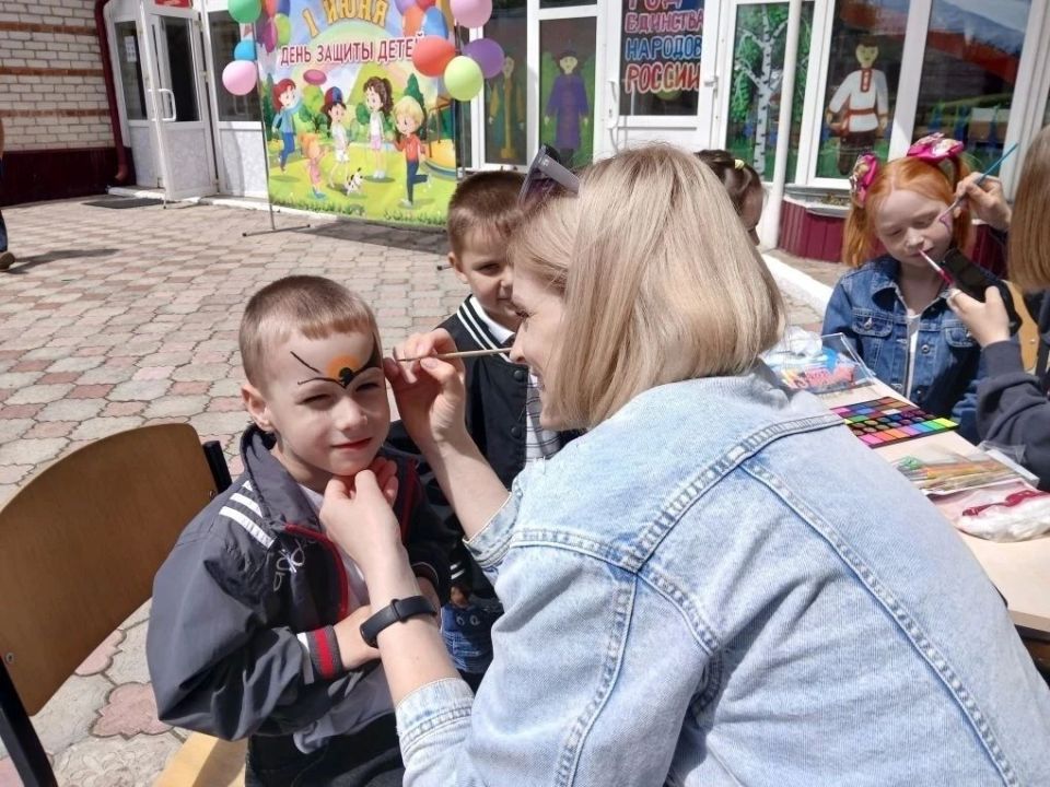 В Курской области продолжается череда мероприятия, приуроченных к Международному Дню защиты детей В Курской области продолжается череда мероприятия, приуроченных к Международному Дню защиты детей