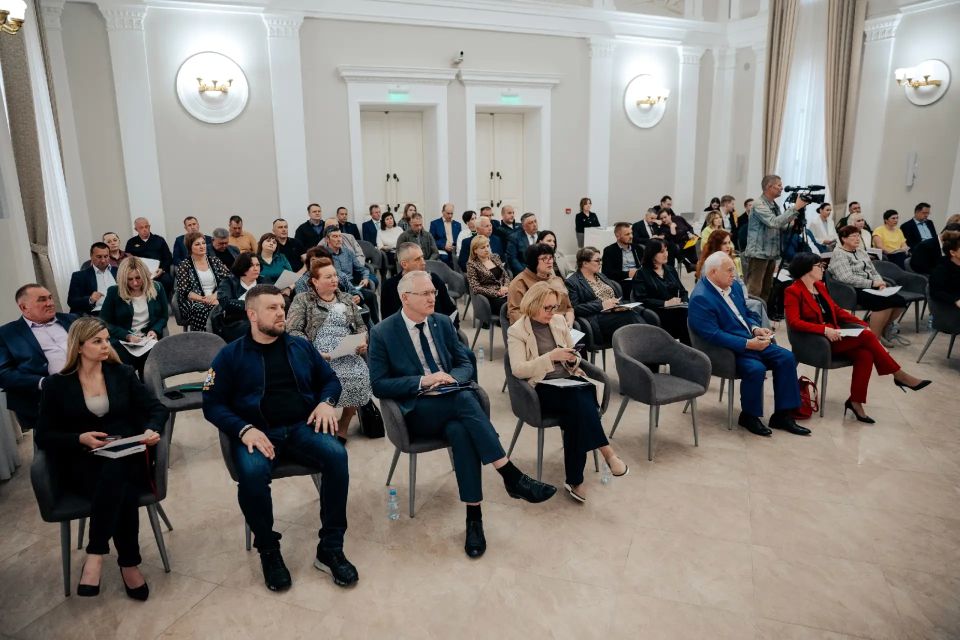 Заместитель министра финансов и бюджетного контроля Курской области Наталья Николаевна Рыженкова приняла участие в работе координационного совета по вопросам жителей приграничья под председательством губернатора Курской... Заместитель министра финансов и бюджетного контроля Курской области Наталья Николаевна Рыженкова приняла участие в работе координационного совета по вопросам жителей приграничья под председательством губернатора Курской...