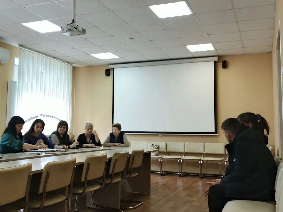 29.05.2026 года в Администрации Фатежского района Курской области состоялось заседание комиссии по делам несовершеннолетних и защите их прав с участием представителей прокуратуры, ОГИБДД МО МВД России «Фатежский», в ходе... 29.05.2026 года в Администрации Фатежского района Курской области состоялось заседание комиссии по делам несовершеннолетних и защите их прав с участием представителей прокуратуры, ОГИБДД МО МВД России «Фатежский», в ходе...