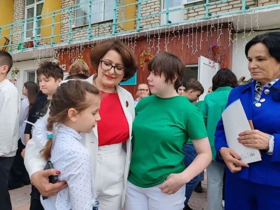 Сегодня во всём мире отмечают День защиты детей — праздник улыбок, смеха и волшебства Сегодня во всём мире отмечают День защиты детей — праздник улыбок, смеха и волшебства