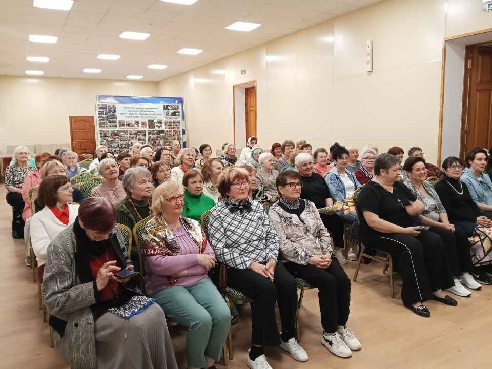 В центре «Участие» для граждан старшего возраста состоялась творческая встреча с Натальей Асанкиной, актрисой Ярославского государственного академического театра драмы имени Фёдора Волкова В центре «Участие» для граждан старшего возраста состоялась творческая встреча с Натальей Асанкиной, актрисой Ярославского государственного академического театра драмы имени Фёдора Волкова