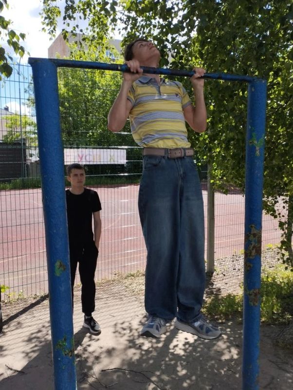 В последнюю неделю учебного года традиционно во всех средних общеобразовательных школах Суджанского района прошли ежегодные учебные сборы с юношами – обучающимися 10-х классов В последнюю неделю учебного года традиционно во всех средних общеобразовательных школах Суджанского района прошли ежегодные учебные сборы с юношами – обучающимися 10-х классов