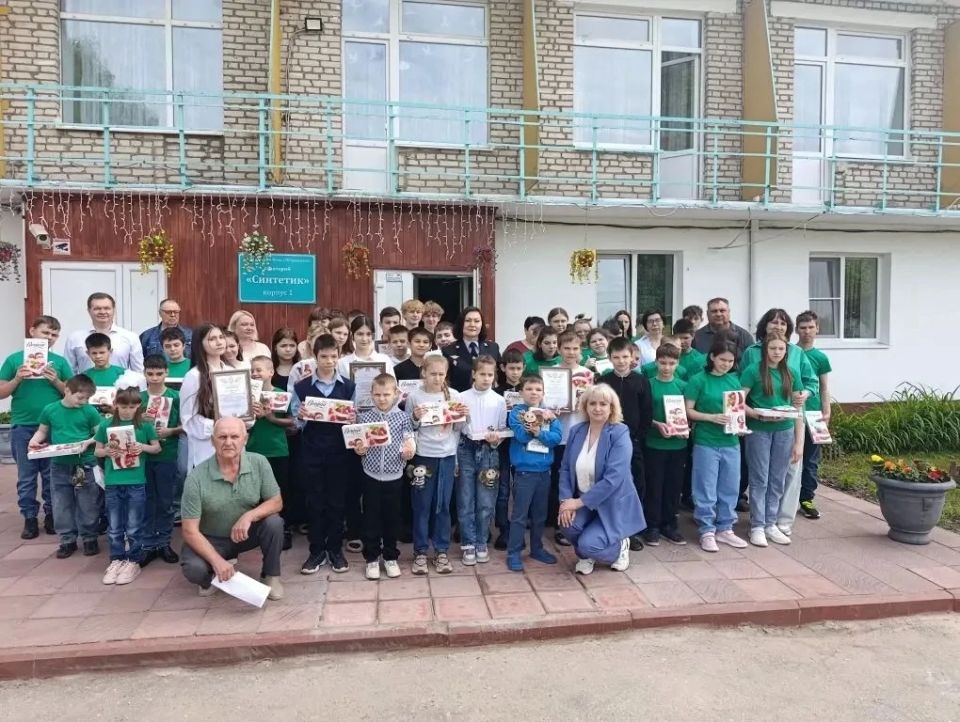 Курские полицейские навестили детей подшефного центра "Мы вместе"