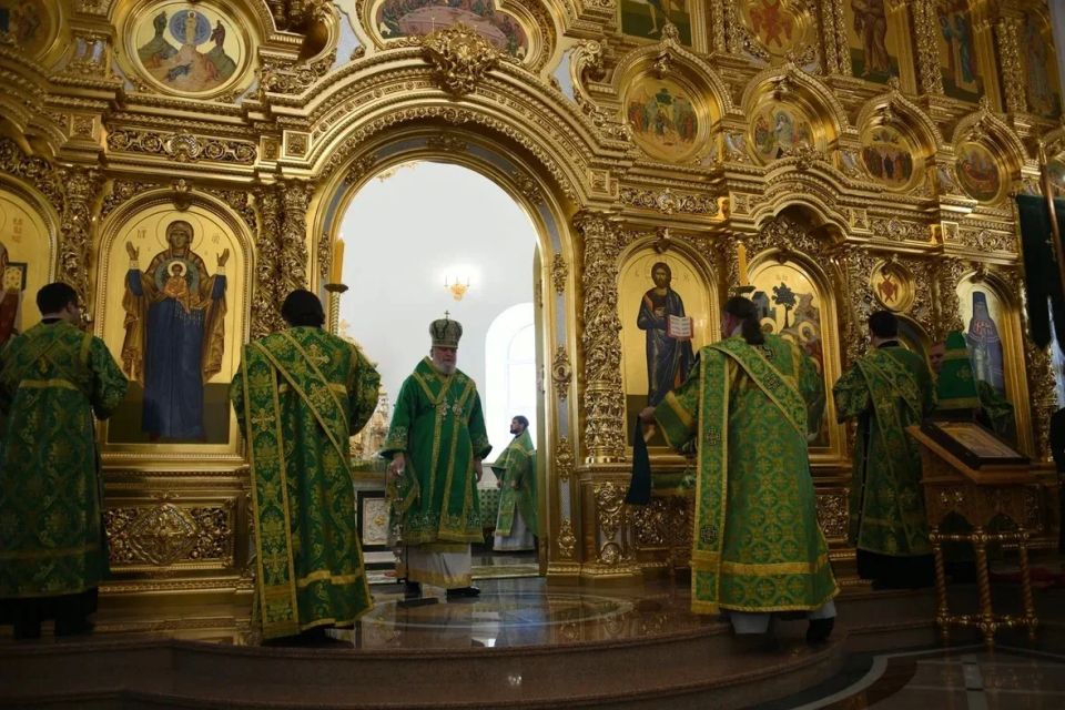 В новом микрорайоне Атомград города Курчатова состоялось торжественное открытие и освящение Свято-Троицкого храма В новом микрорайоне Атомград города Курчатова состоялось торжественное открытие и освящение Свято-Троицкого храма