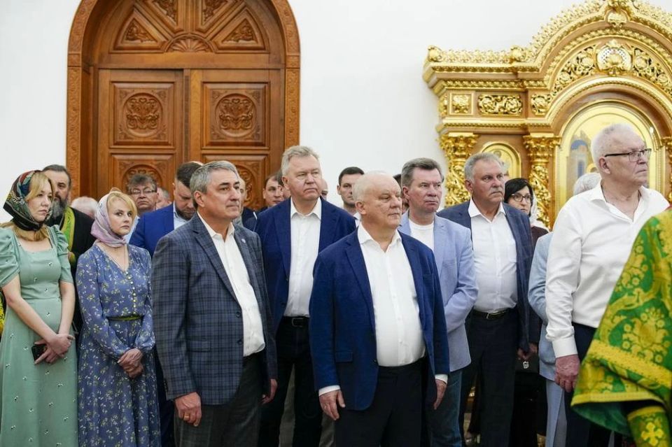 В эту субботу приняла участие в торжественном открытии и освящении Свято-Троицкий храма в новом микрорайоне Атомград города Курчатова В эту субботу приняла участие в торжественном открытии и освящении Свято-Троицкий храма в новом микрорайоне Атомград города Курчатова