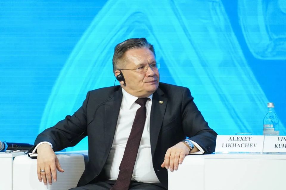 Валерий Фальков: Россия открыта к взаимодействию со странами БРИКС в области развития квантовых технологий Валерий Фальков: Россия открыта к взаимодействию со странами БРИКС в области развития квантовых технологий