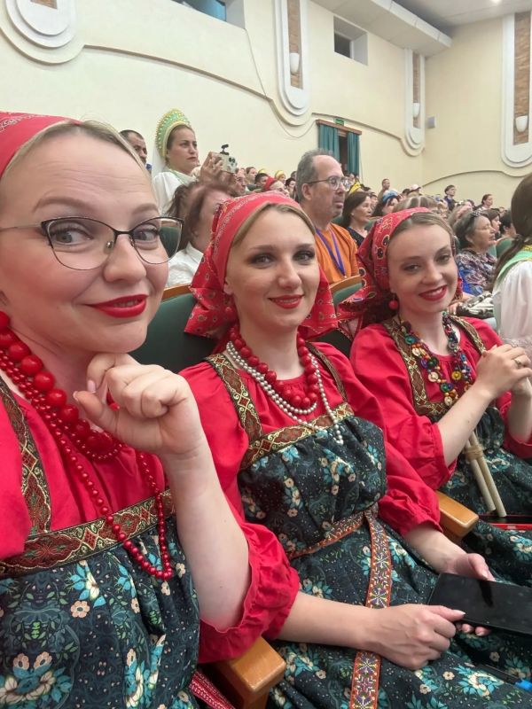 Народный ансамбль «Голоса России» в числе победителей международного фестиваля! Народный ансамбль «Голоса России» в числе победителей международного фестиваля!