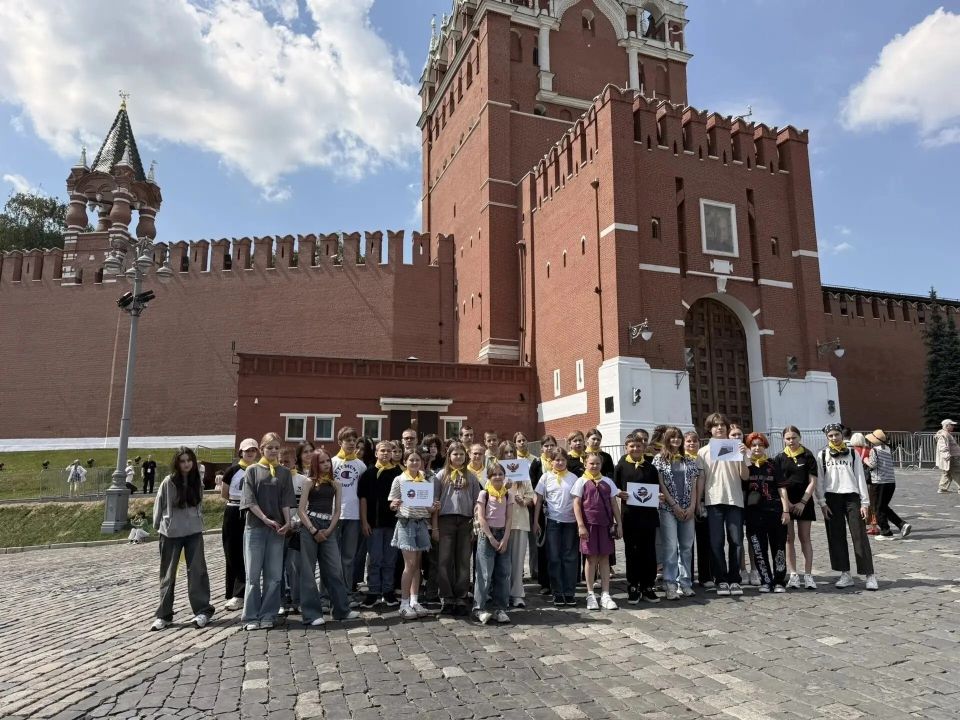 Обучающиеся детских школ искусств Курской области завершили участие в программе «Дороги Победы» Обучающиеся детских школ искусств Курской области завершили участие в программе «Дороги Победы»