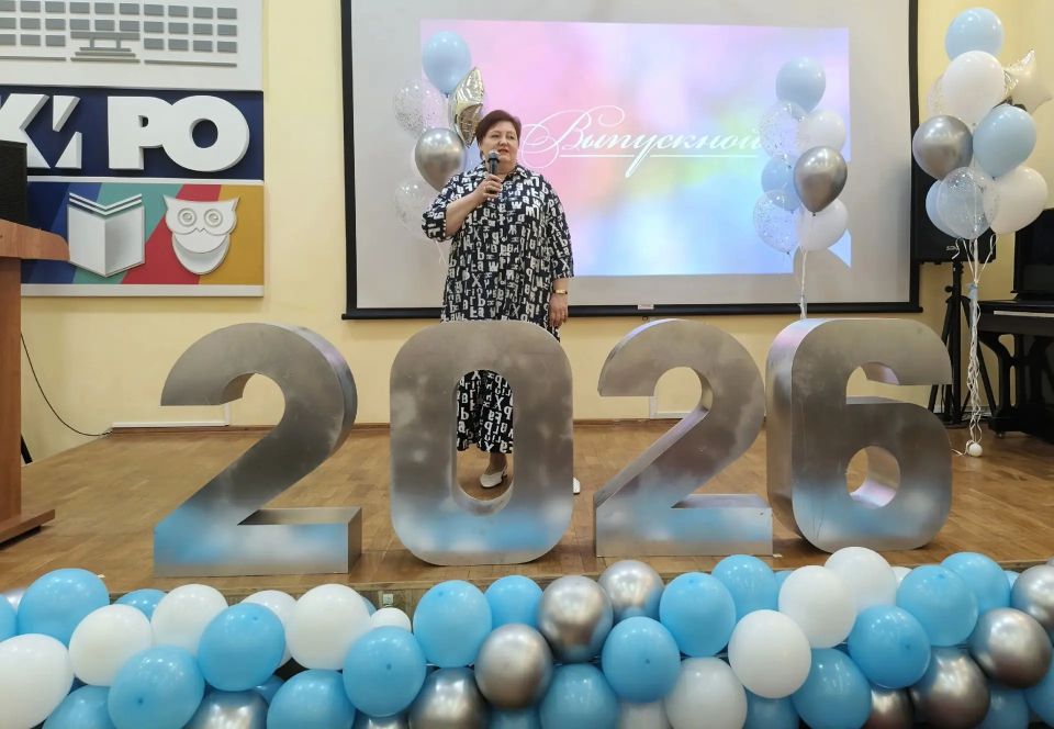 Выпускникам 9-х и 11-х классов Большесолдатского района были вручены аттестаты об основном и среднем образовании Выпускникам 9-х и 11-х классов Большесолдатского района были вручены аттестаты об основном и среднем образовании