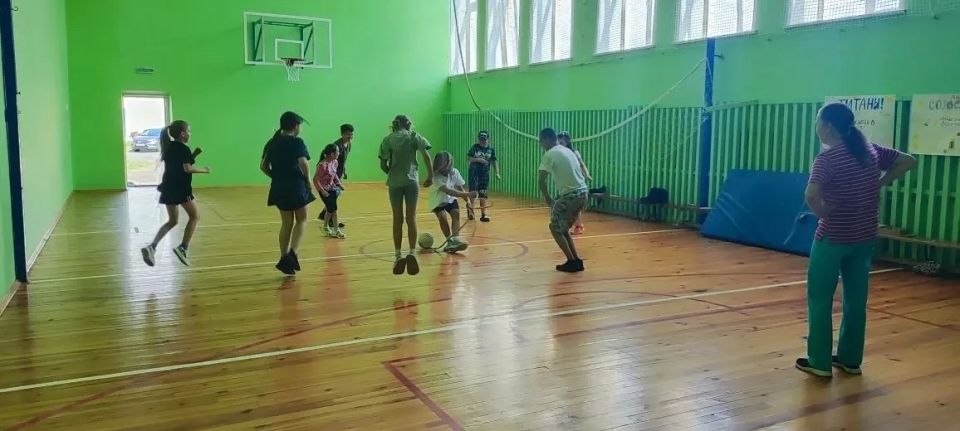 Пятый день в «Солнышко» МКОУ «Большежировская СОШ» превратился в настоящее путешествие во времени и пространстве! 6 июня, вся страна отмечает День русского языка и день рождения «солнца русской поэзии» — Александра... Пятый день в «Солнышко» МКОУ «Большежировская СОШ» превратился в настоящее путешествие во времени и пространстве! 6 июня, вся страна отмечает День русского языка и день рождения «солнца русской поэзии» — Александра...