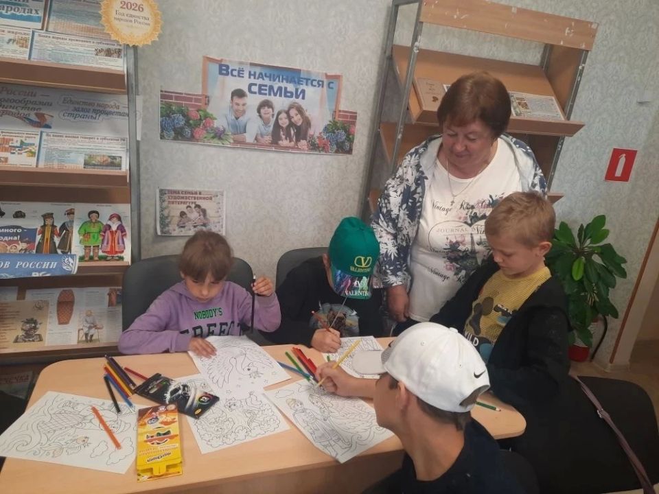6 июня в день рождения великого русского поэта , основоположника современного русского литературного языка Александра Сергеевича Пушкина отмечается День руского языка 6 июня в день рождения великого русского поэта , основоположника современного русского литературного языка Александра Сергеевича Пушкина отмечается День руского языка