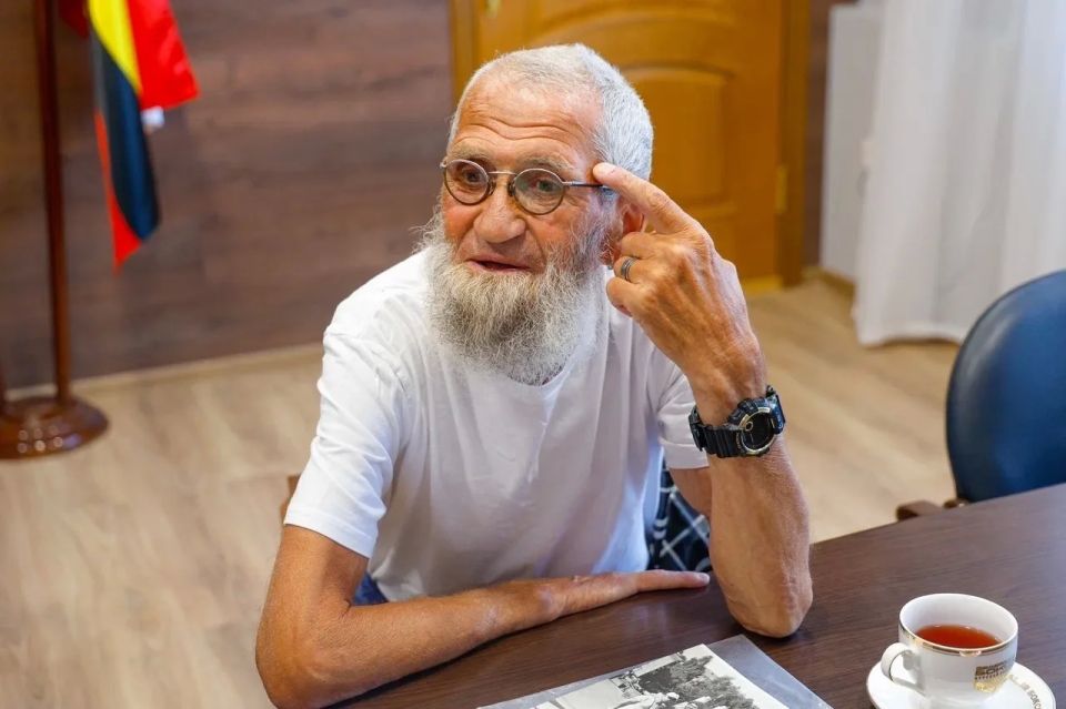 В Курске посол мира ООН в 76 лет пробегает по 800 км каждый месяц