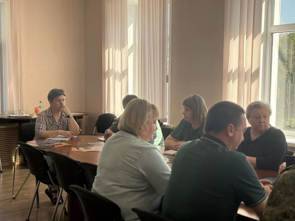 В администрации Льговского района прошло рабочее совещание с участием военного комиссара капитана Сергея Бугаева и глав сельских поселений В администрации Льговского района прошло рабочее совещание с участием военного комиссара капитана Сергея Бугаева и глав сельских поселений