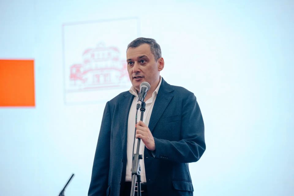 В Курске начал работу XIII съезд Всероссийского общества охраны памятников истории и культуры, приуроченный к 60-летию его образования В Курске начал работу XIII съезд Всероссийского общества охраны памятников истории и культуры, приуроченный к 60-летию его образования